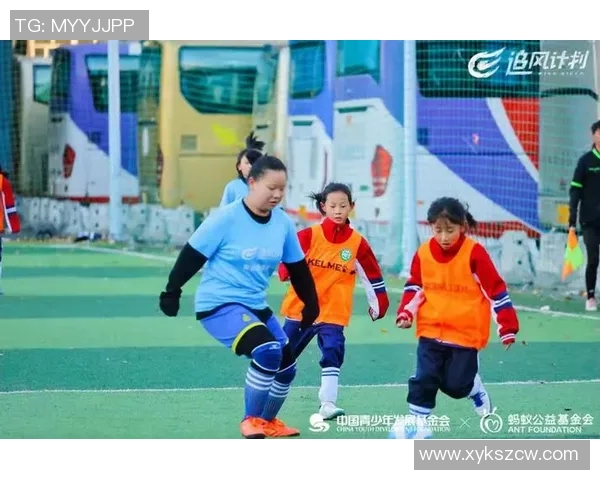 阳春逸夫小学足球明星展现青春风采助力校园体育发展
